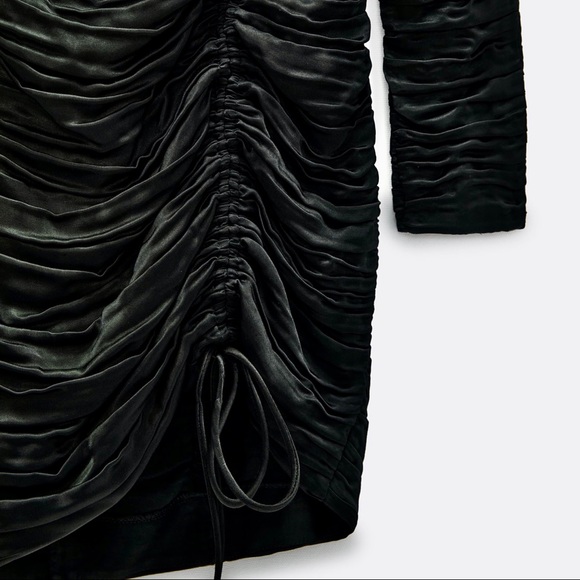 Satin Effected Dress Limited Edition - Picture 6 of 7